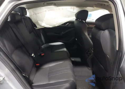 2020 Honda Accord Touring z USA, uszkodzony, nr VIN 1HGCV2F92LA031346